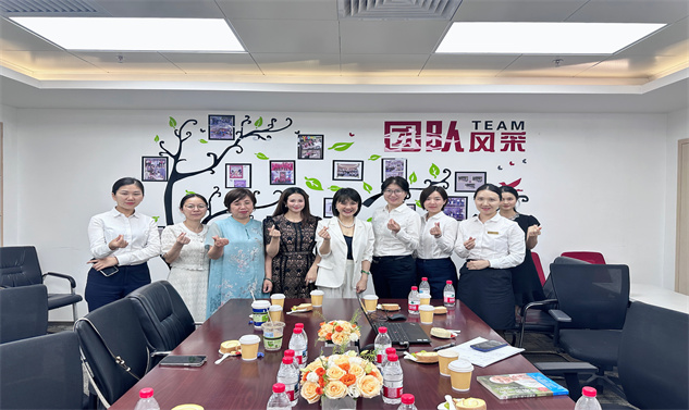 荣超公益组织举办亲子教育公益讲座