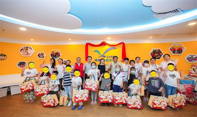 深圳市儿童医院荣超·Vcare关爱空间启动仪式